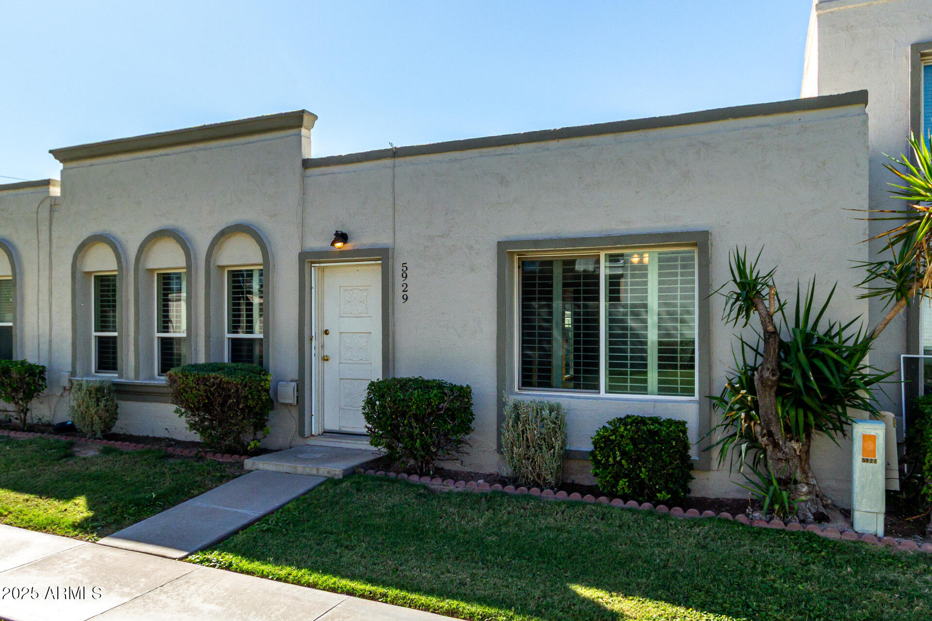 5929 E THOMAS Road