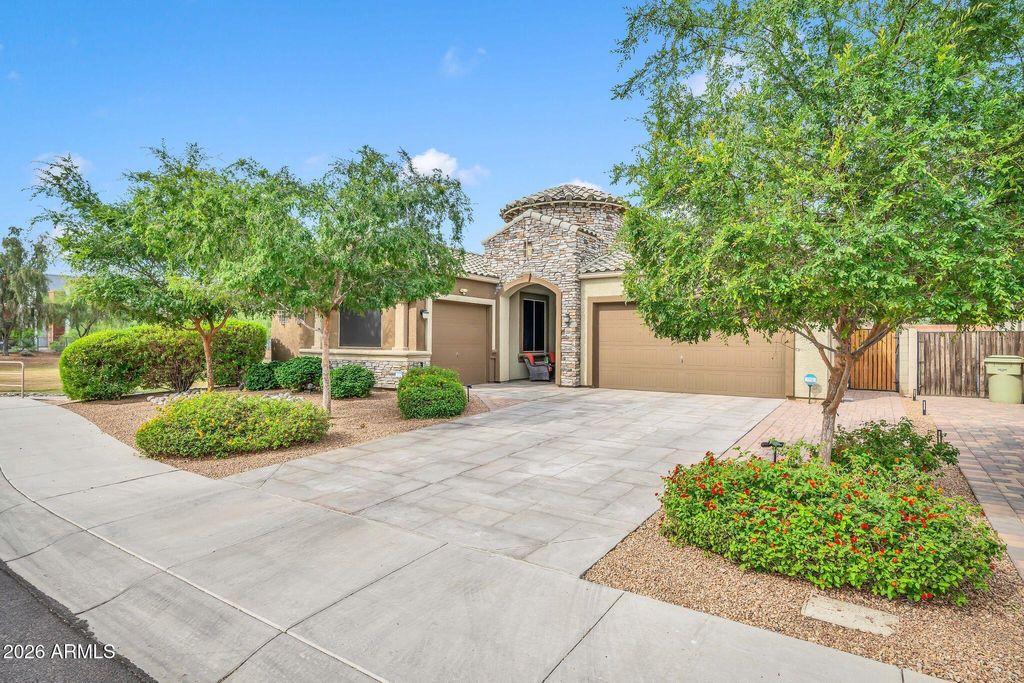 Photo of 5304 N 94th Lane, Glendale, AZ 85305 (MLS # 7012655)