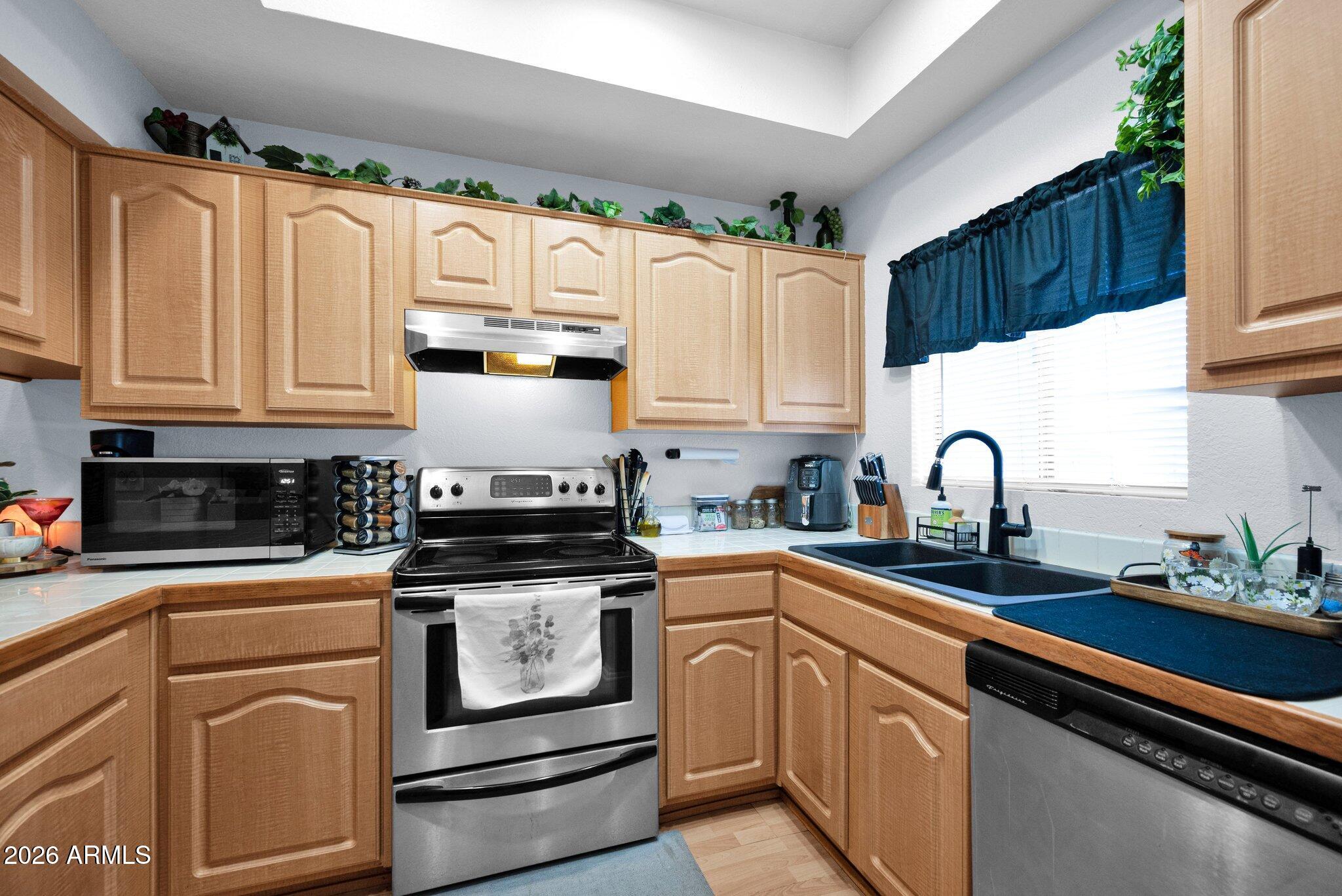 11666 N 28TH Drive 152