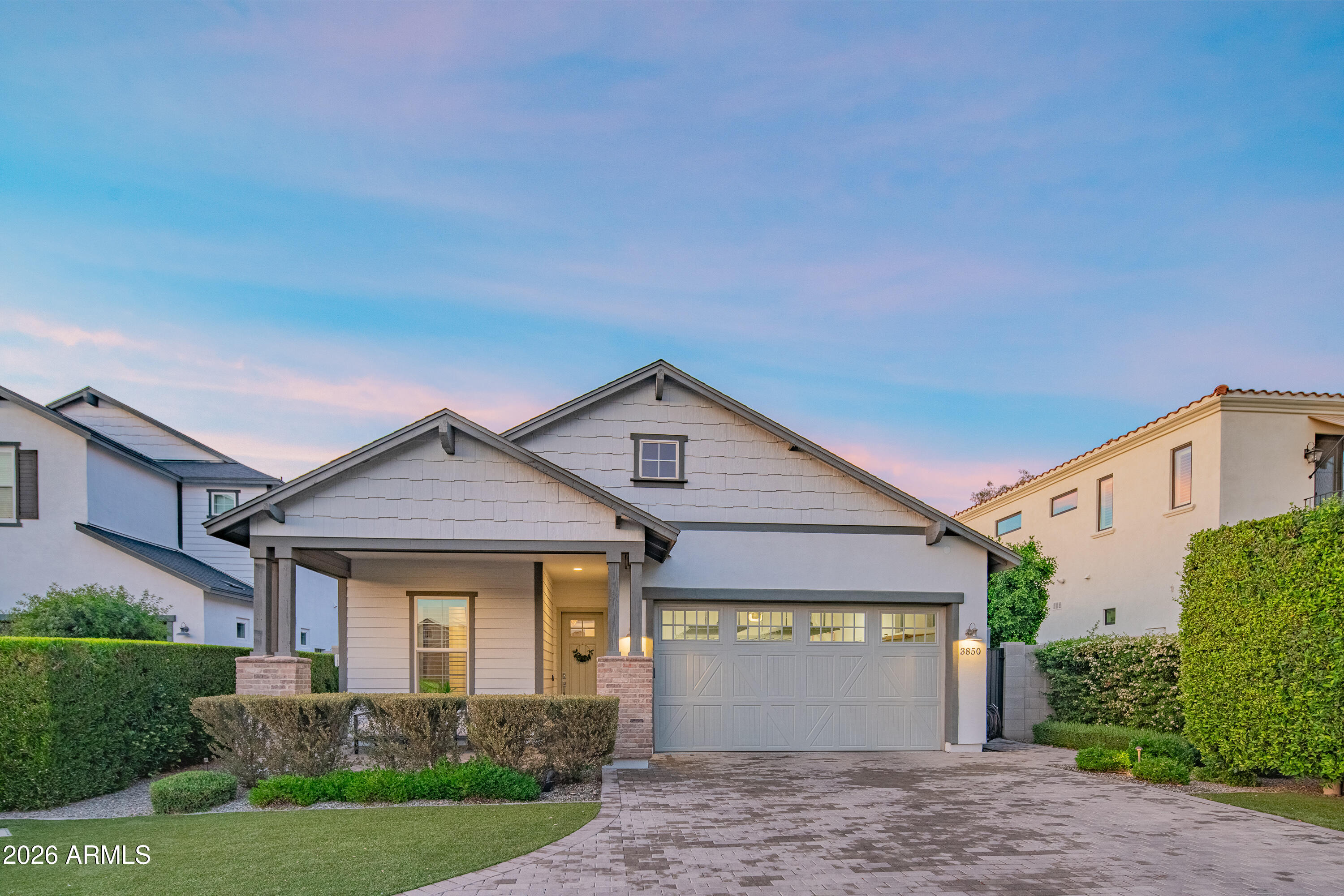 3850 E CRITTENDEN Lane