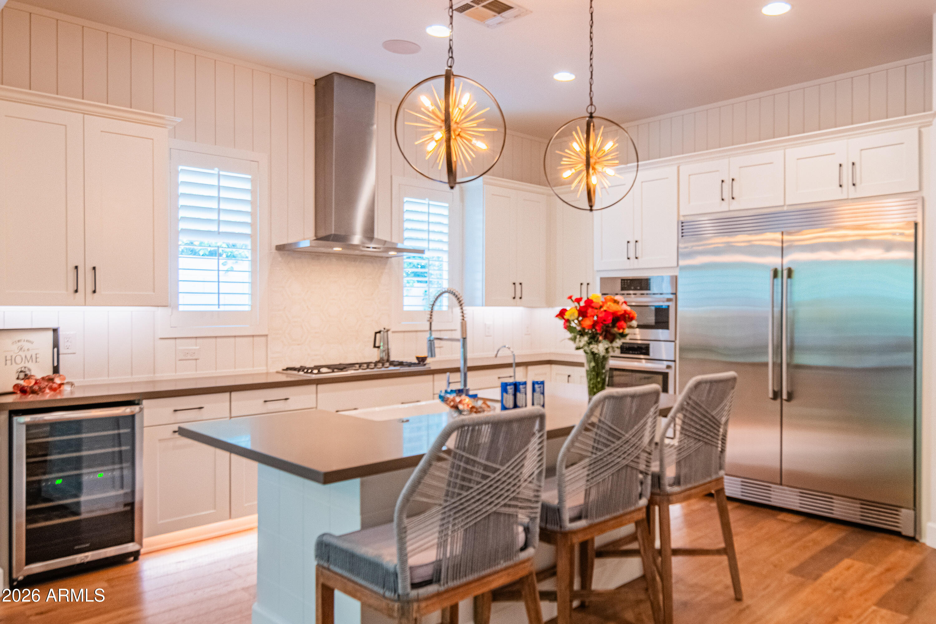 3850 E CRITTENDEN Lane