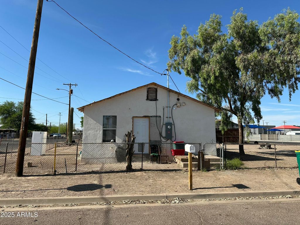 Photo of 115 E 4th Street, Eloy, AZ 85131 (MLS # 6873335)