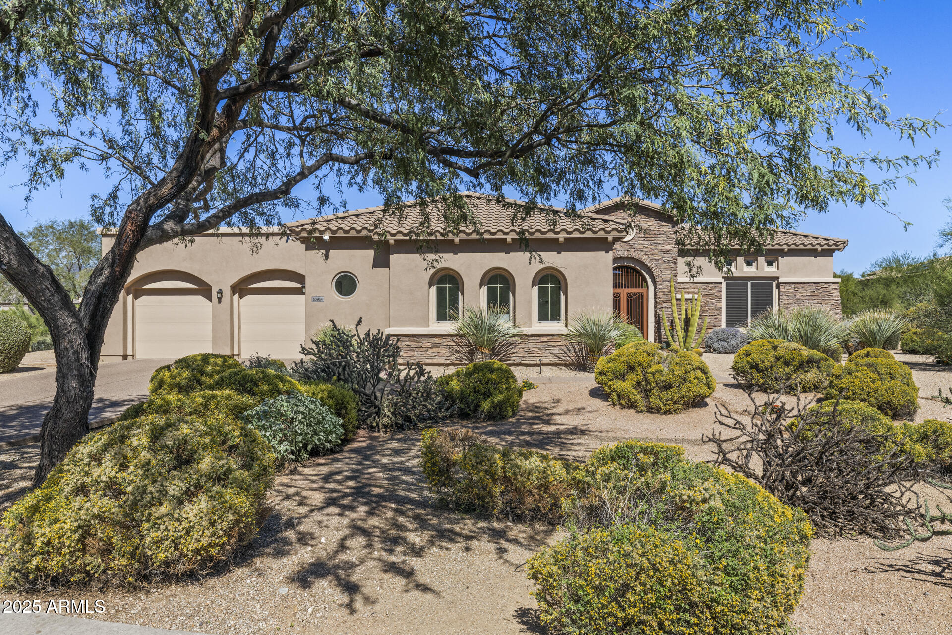 10934 E LA VERNA Way