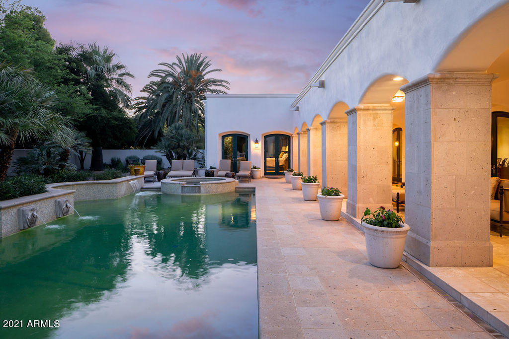 CASA BLANCA ESTATES LOT 20-37 & TR A - Residential