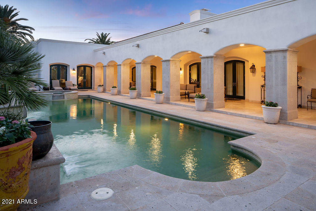 CASA BLANCA ESTATES LOT 20-37 & TR A - Residential