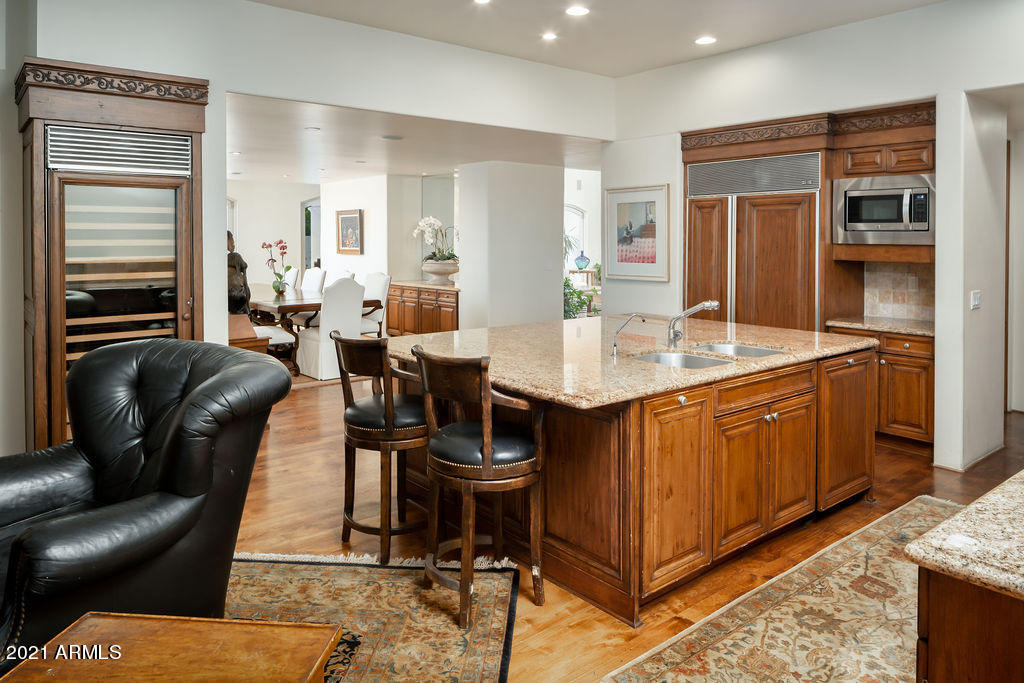 CASA BLANCA ESTATES LOT 20-37 & TR A - Residential