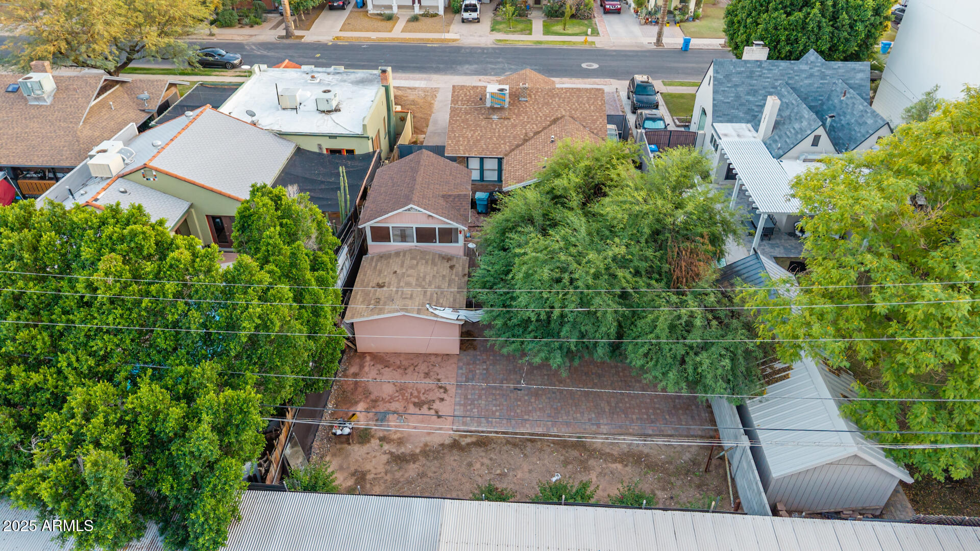 332 E WINDSOR Avenue