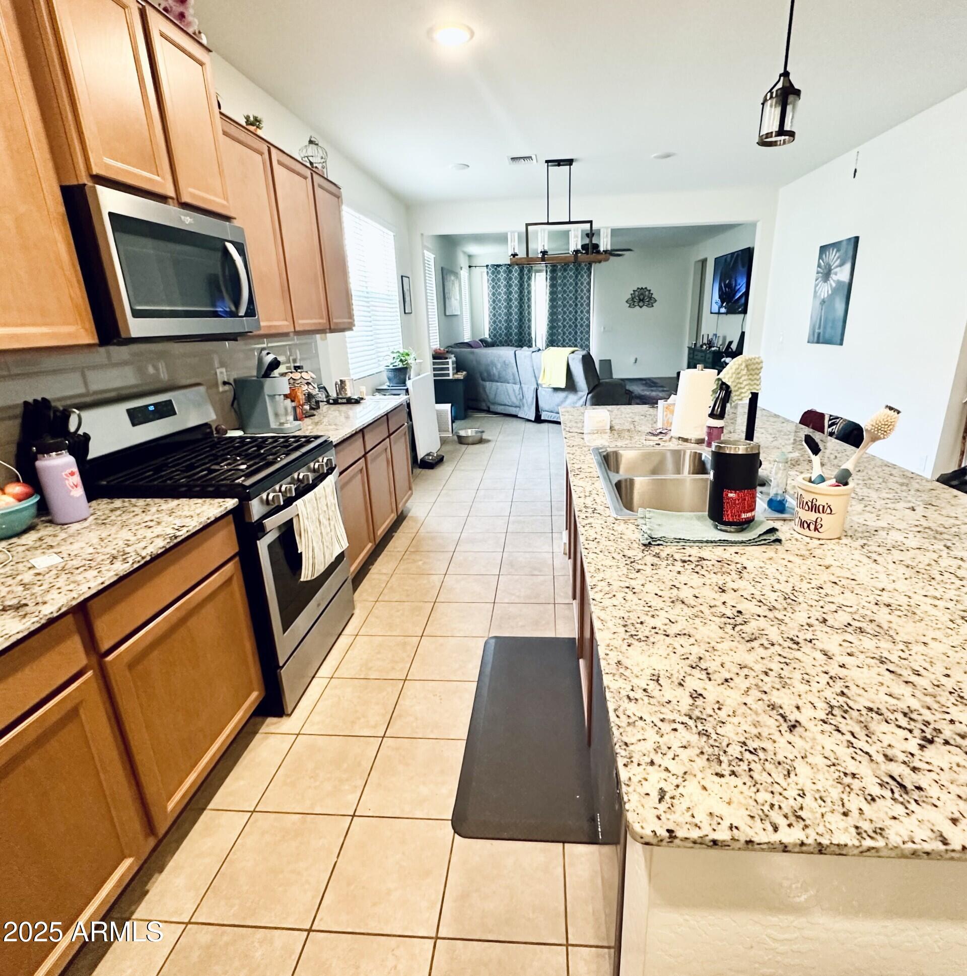 Homes 2 9825 W TRUMBULL Road