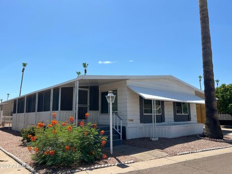 Manufactured Home in Mesa AZ 201 Greenfield Road.jpg