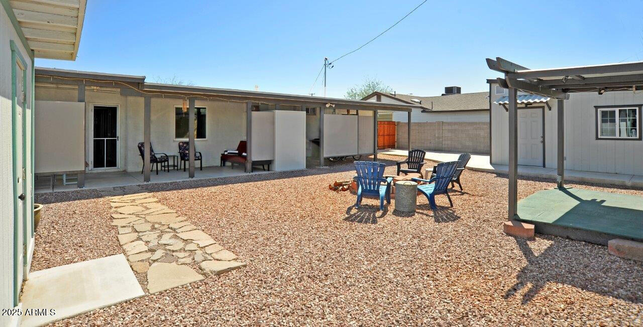 Search Homes 3 423 JAMESTOWN Road