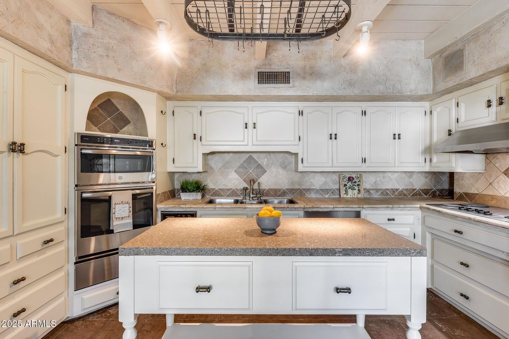 Photo of 6701 N Scottsdale Road #11, Scottsdale, AZ 85250 (MLS # 6943740)