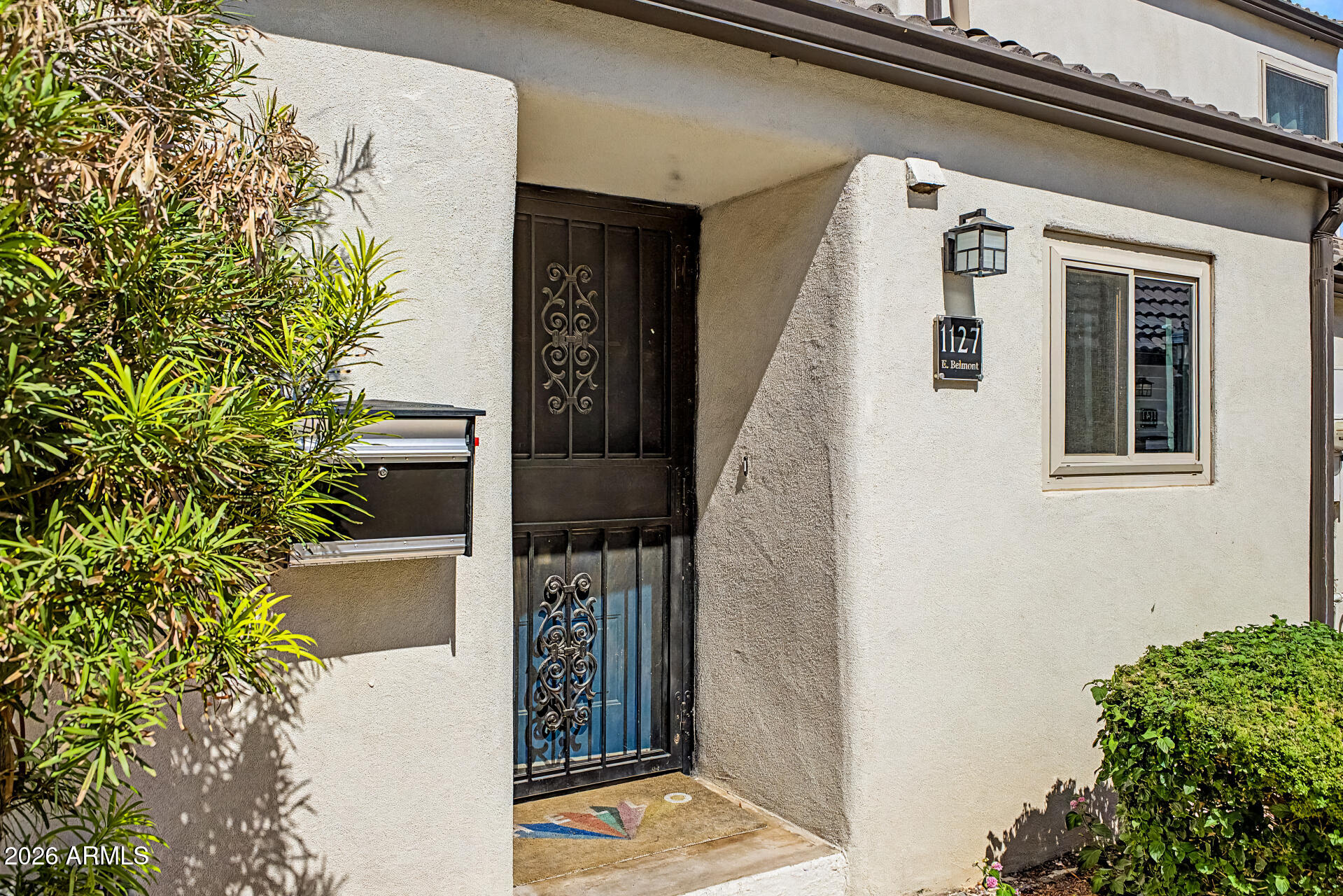 1127 E BELMONT Avenue