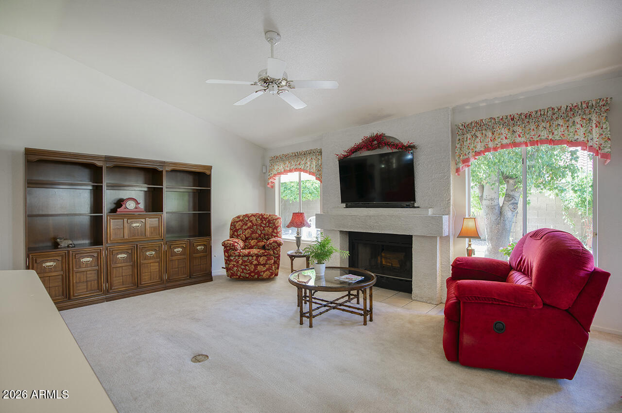 1571 W JASPER Drive