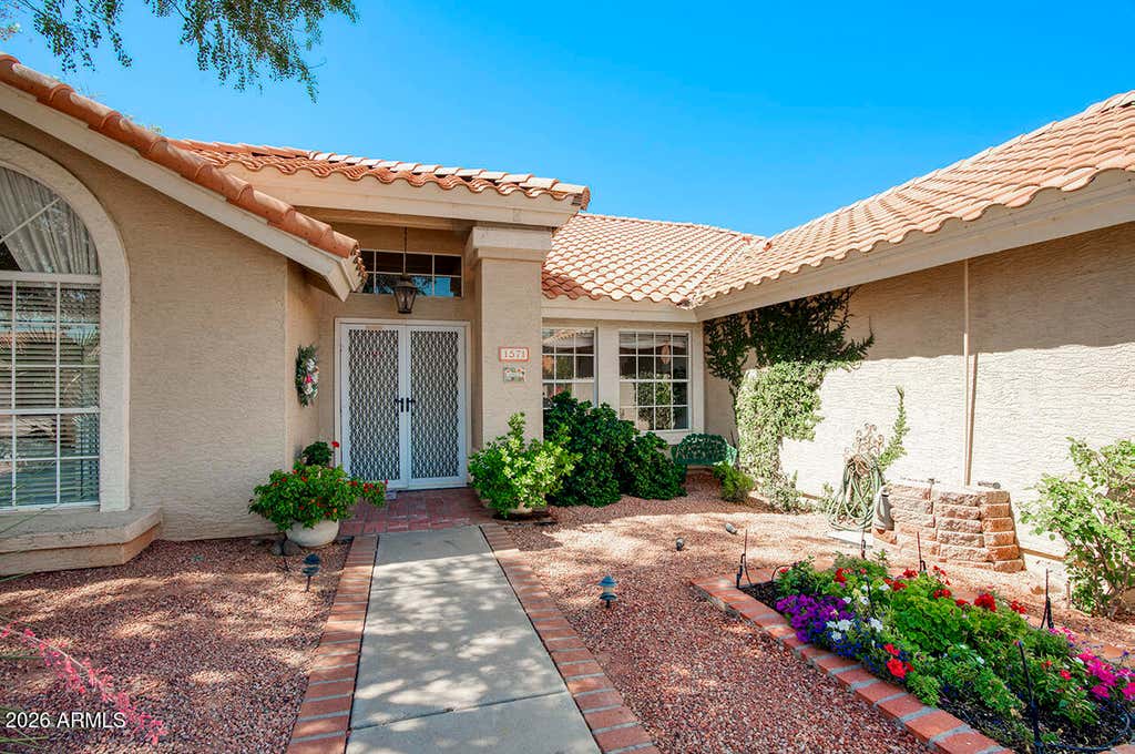 Photo of 1571 W Jasper Drive, Chandler, AZ 85224 (MLS # 7036483)