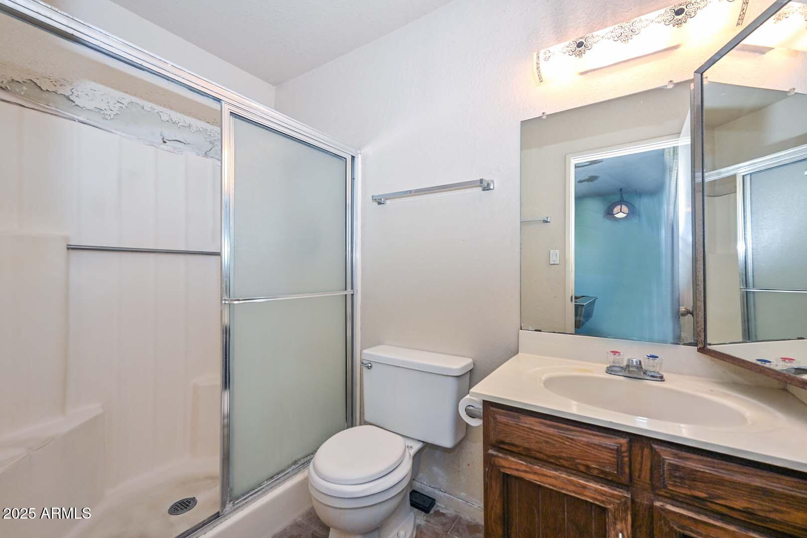 7210 W WINDSOR Boulevard