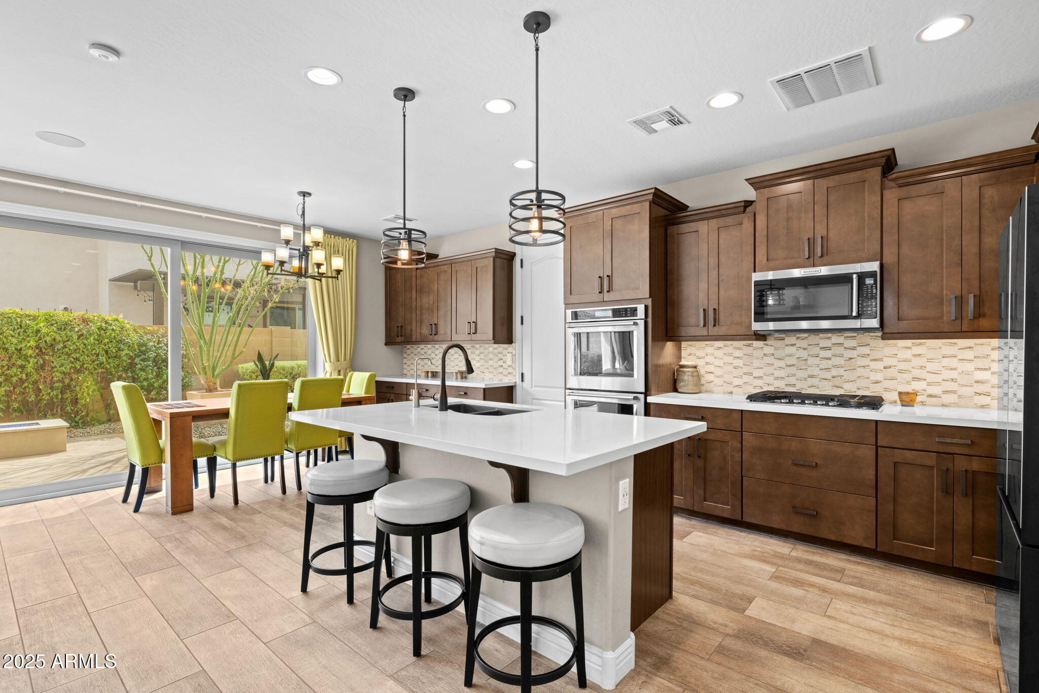 9743 E KINETIC Drive