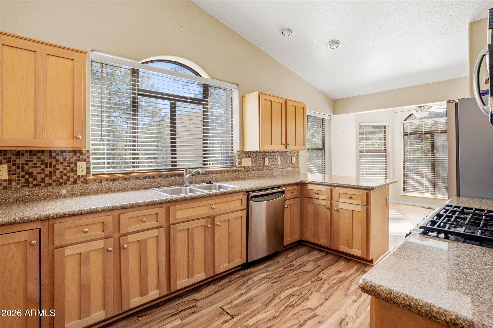 CATHEDRAL PINES - Residential