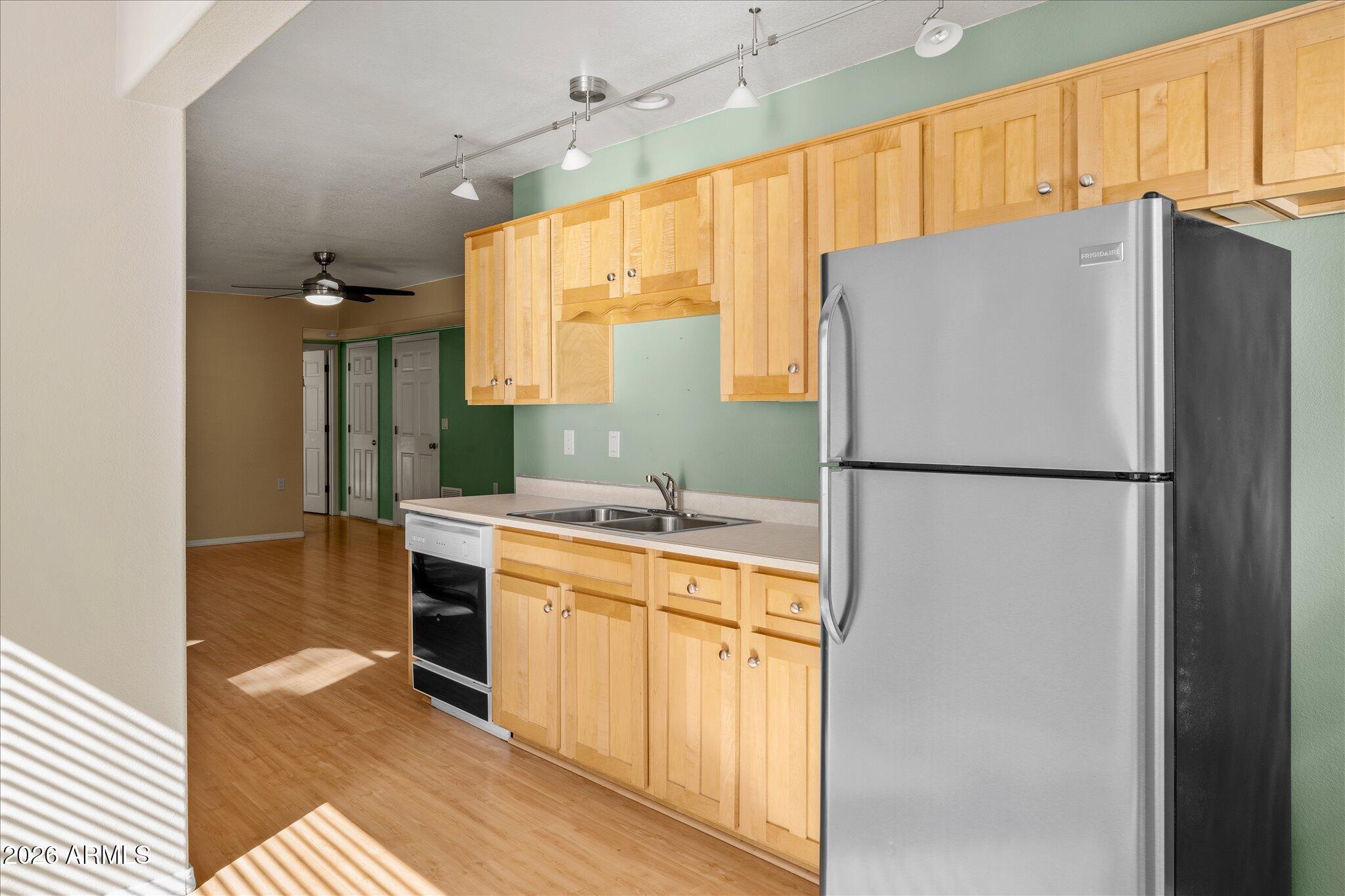 CATHEDRAL PINES - Residential