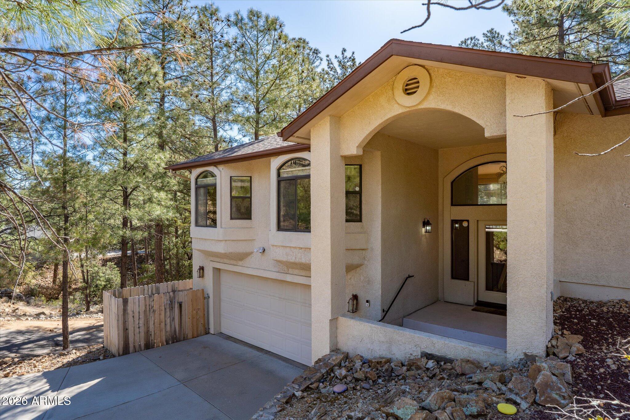 1466 E VALLEY VIEW Road