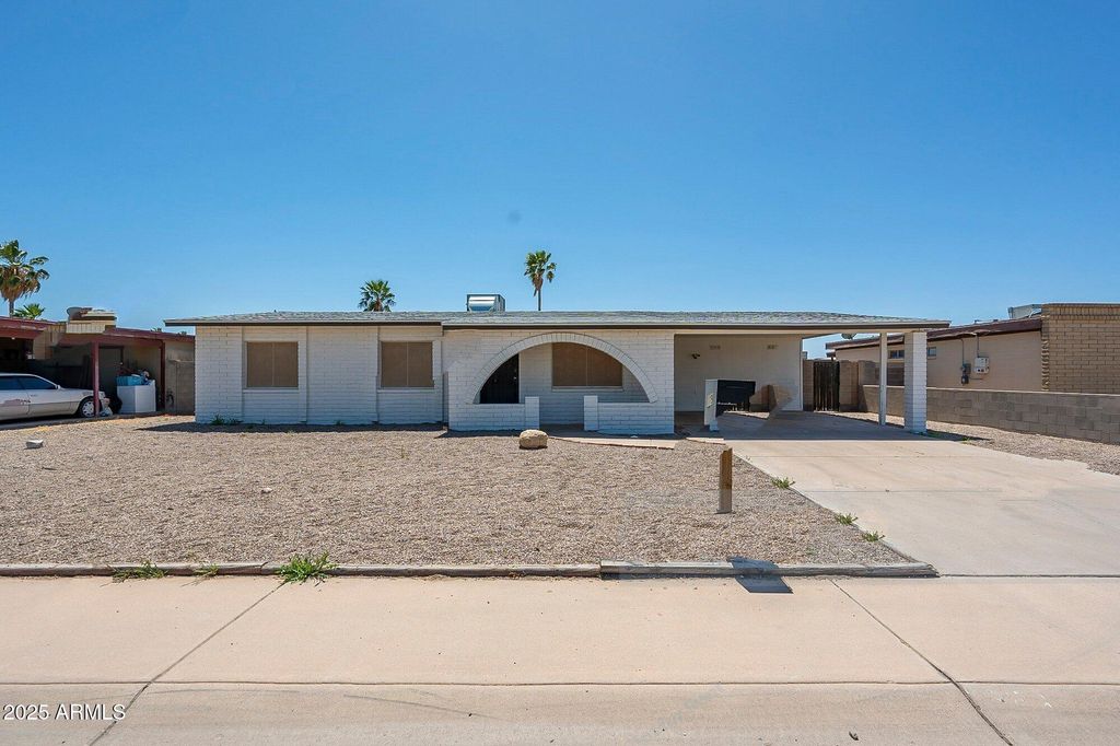 Photo of 119 W Saguaro Street, Casa Grande, AZ 85122 (MLS # 6923244)