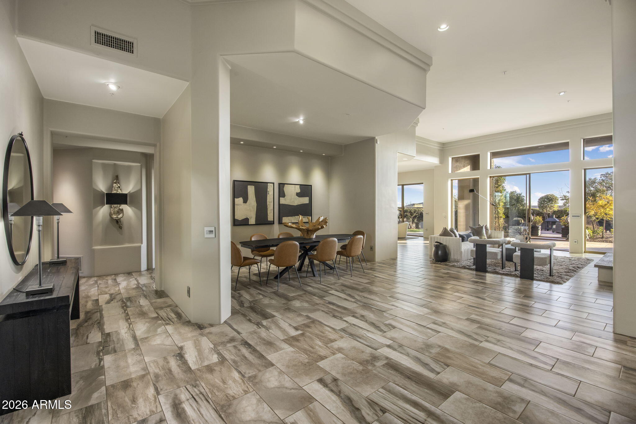 10040 E HAPPY VALLEY Road 2001