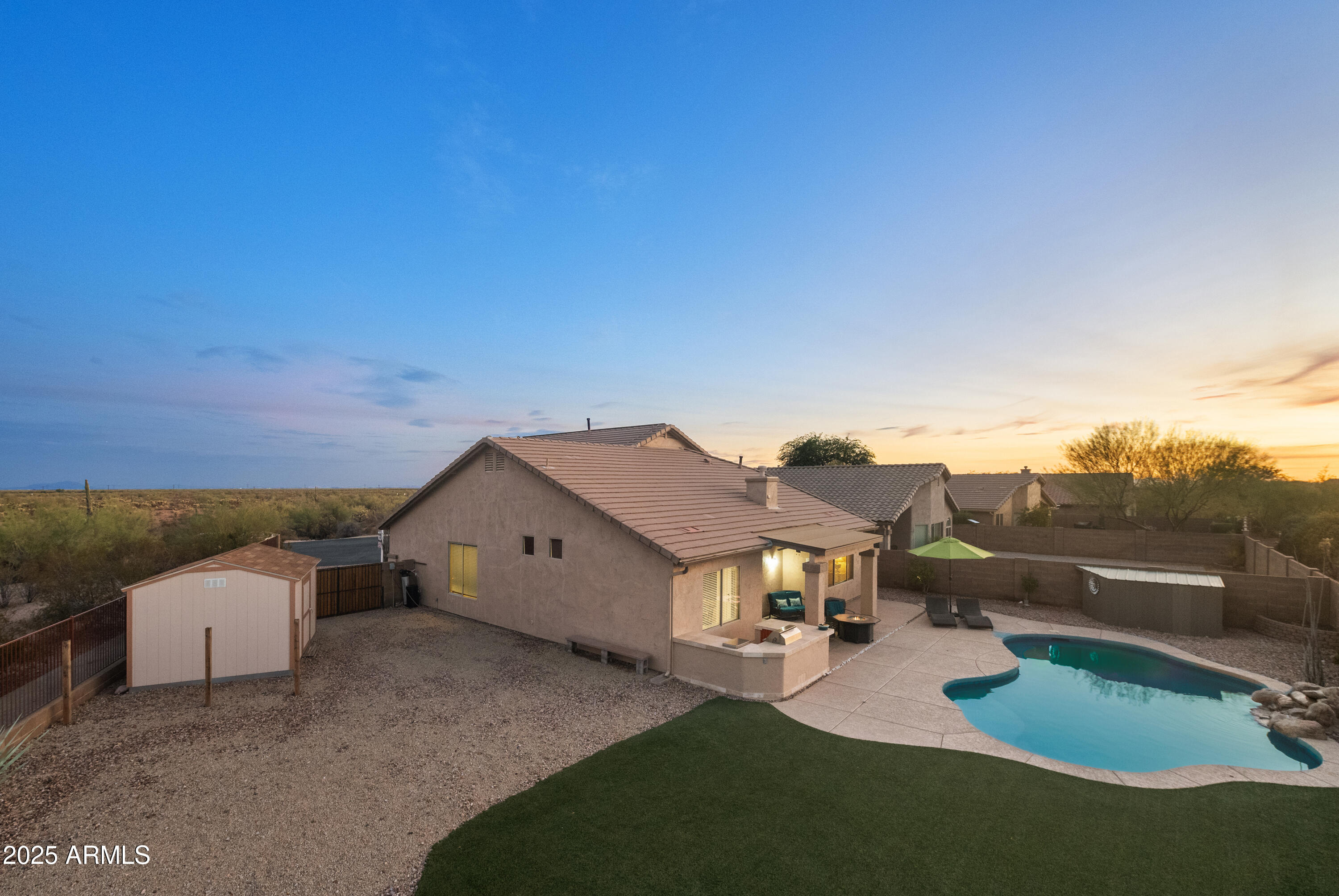 10318 E TRAILHEAD Court