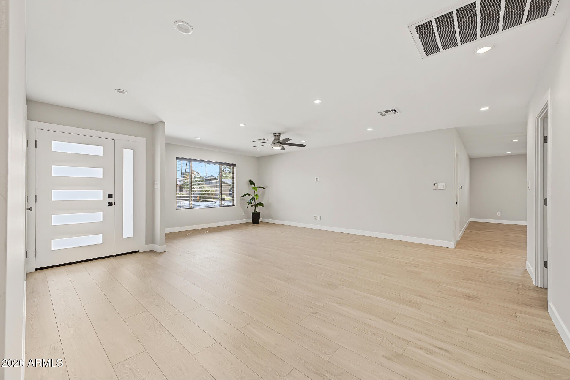 1650 W LOMA Lane