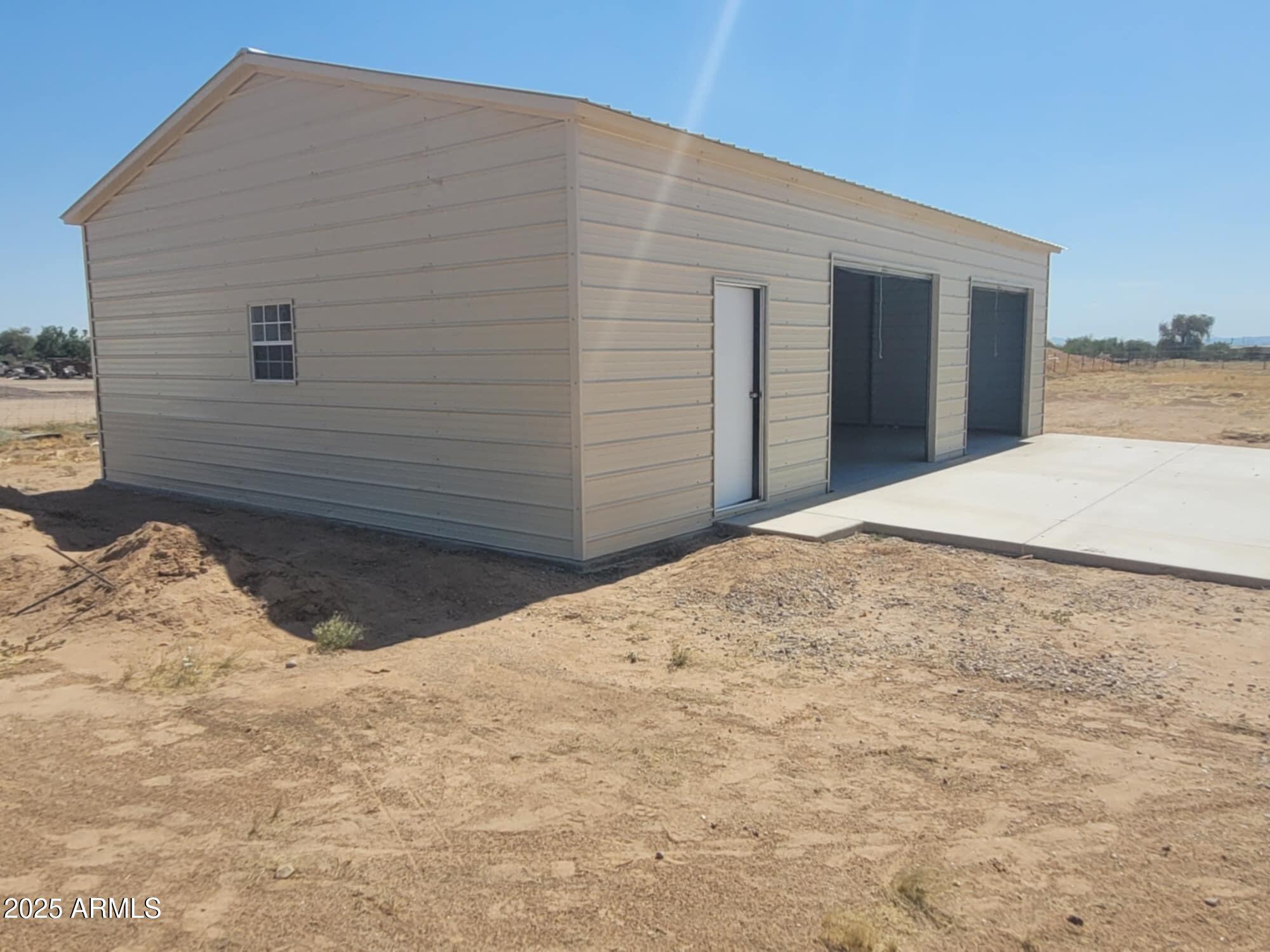 11449 N SANTA ROSA Avenue