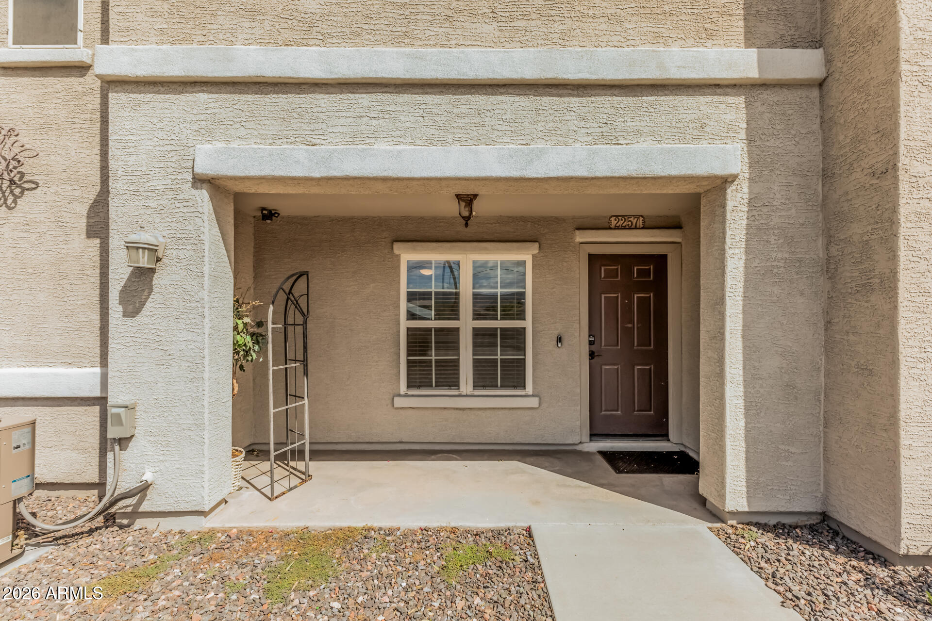 2257 E HUNTINGTON Drive