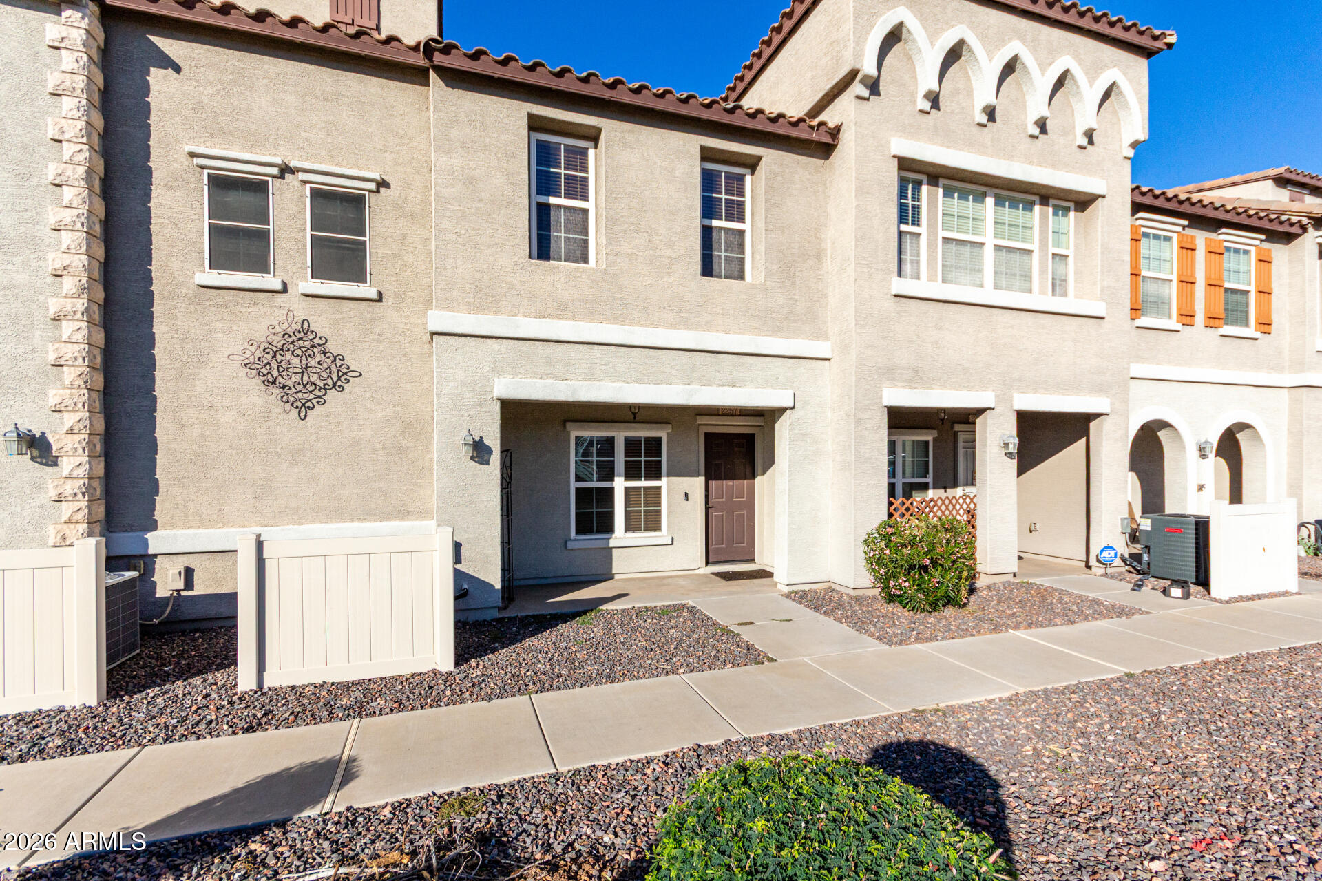 2257 E HUNTINGTON Drive