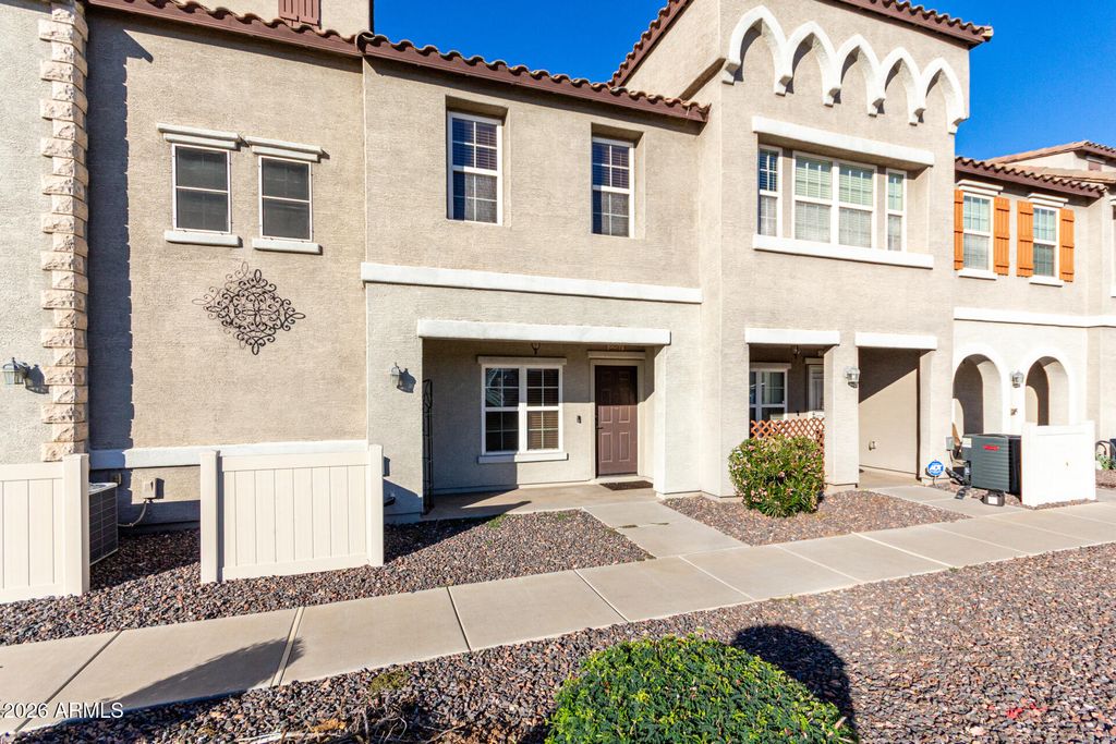 Photo of 2257 E Huntington Drive, Phoenix, AZ 85040 (MLS # 6973359)