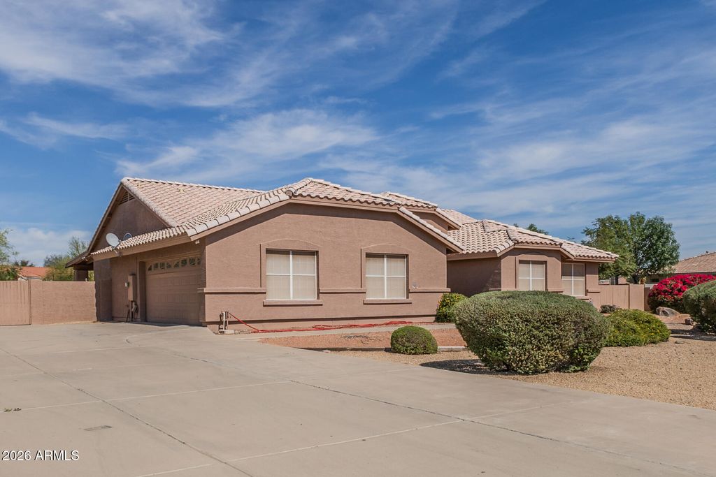 Photo of 12810 W Missouri Avenue, Litchfield Park, AZ 85340 (MLS # 6992975)