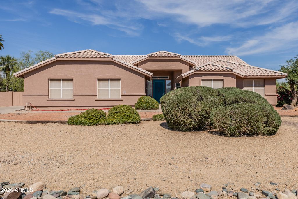 Photo of 12810 W Missouri Avenue, Litchfield Park, AZ 85340 (MLS # 6992975)