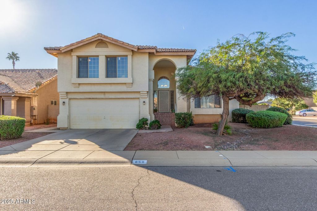 Photo of 850 S Vine Street, Chandler, AZ 85225 (MLS # 6950516)