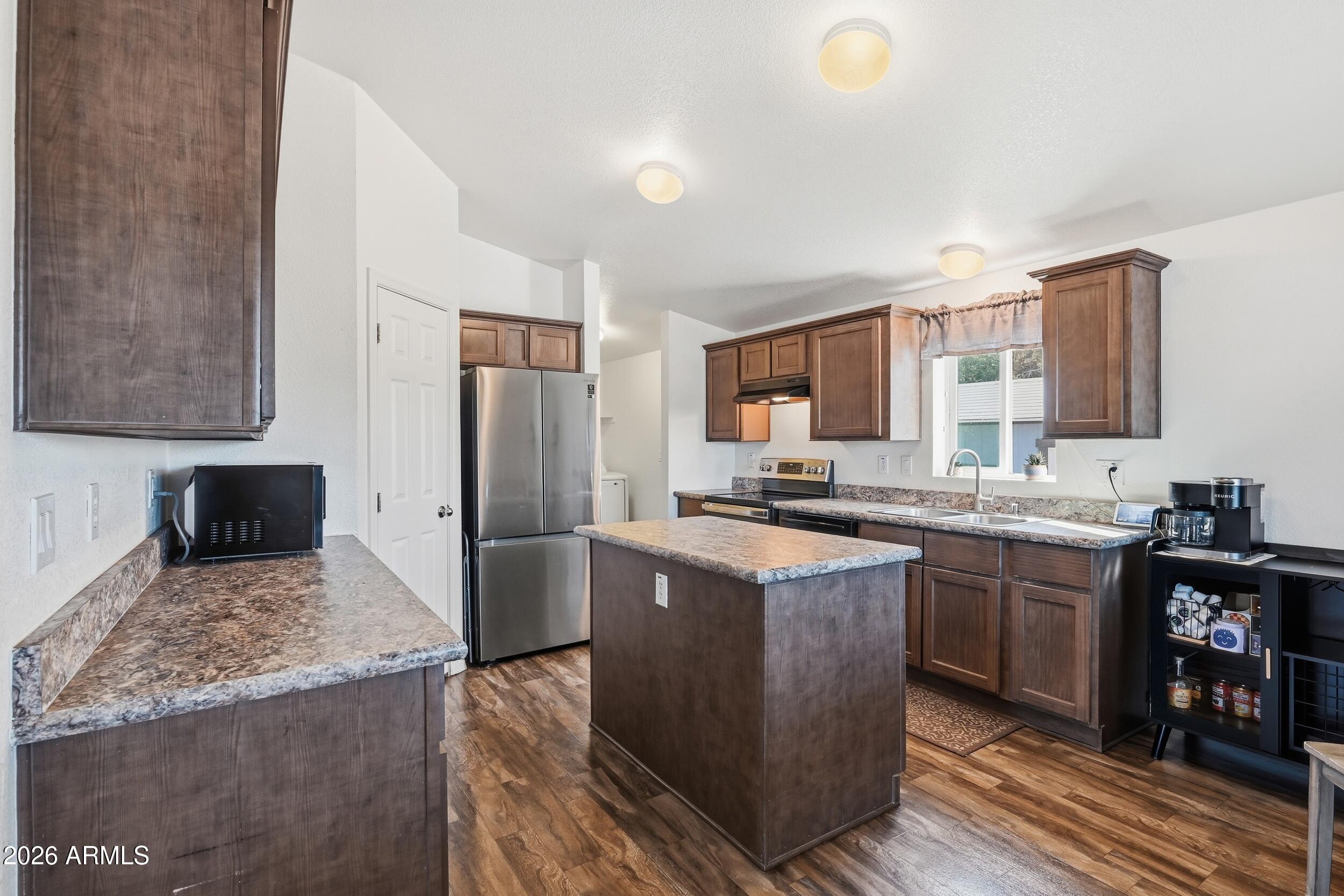 PINE RIDGE ADDITION REPLATTED - Residential