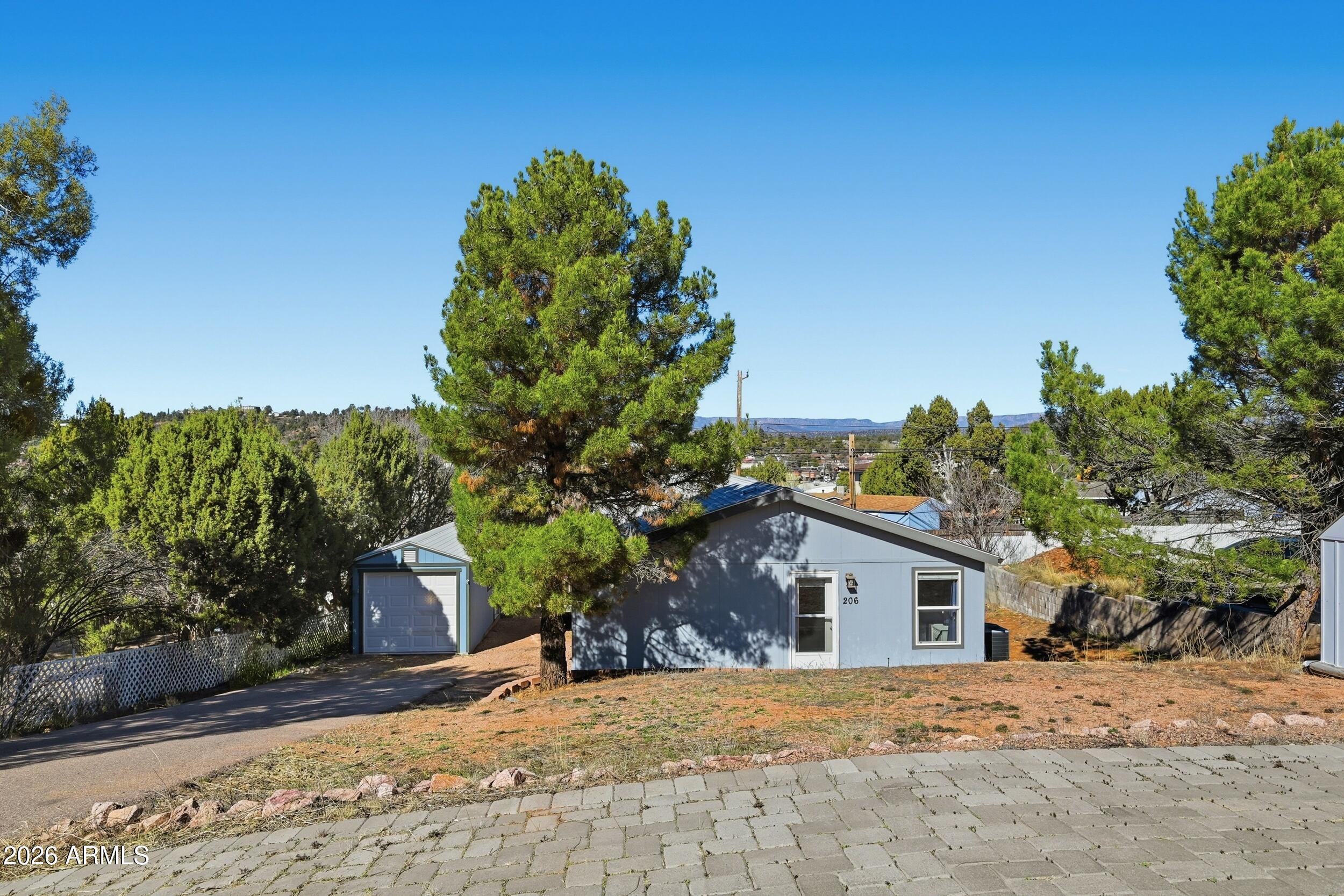 PINE RIDGE ADDITION REPLATTED - Residential