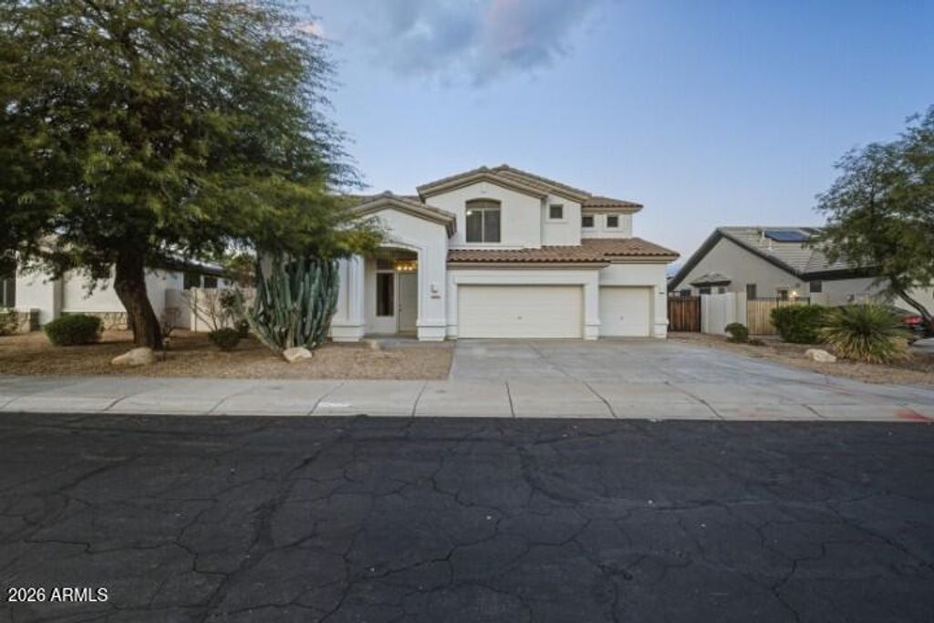 Photo of 14756 W Columbus Avenue, Goodyear, AZ 85395 (MLS # 6967246)