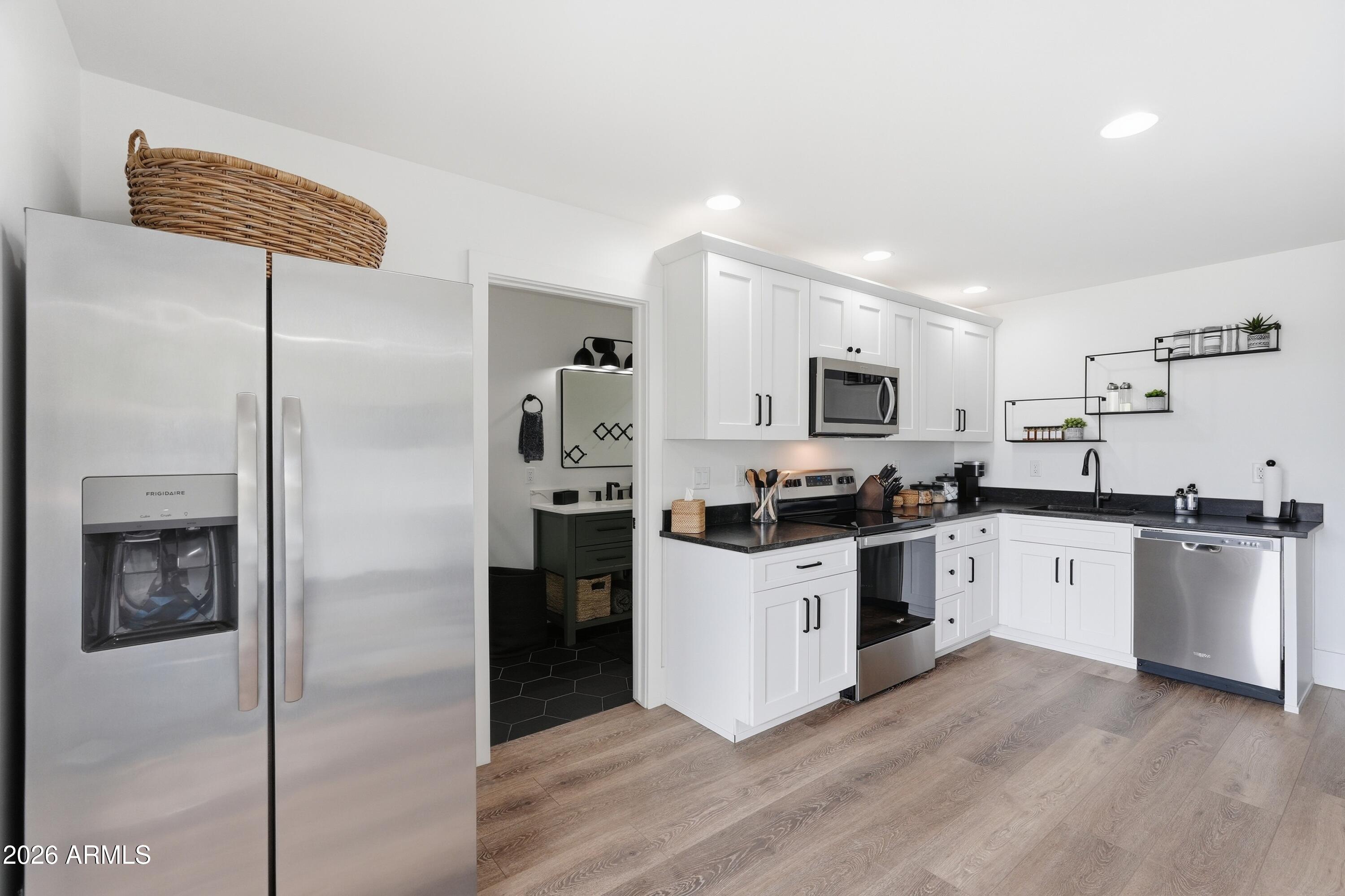 AVALON AT CHANDLER - Residential
