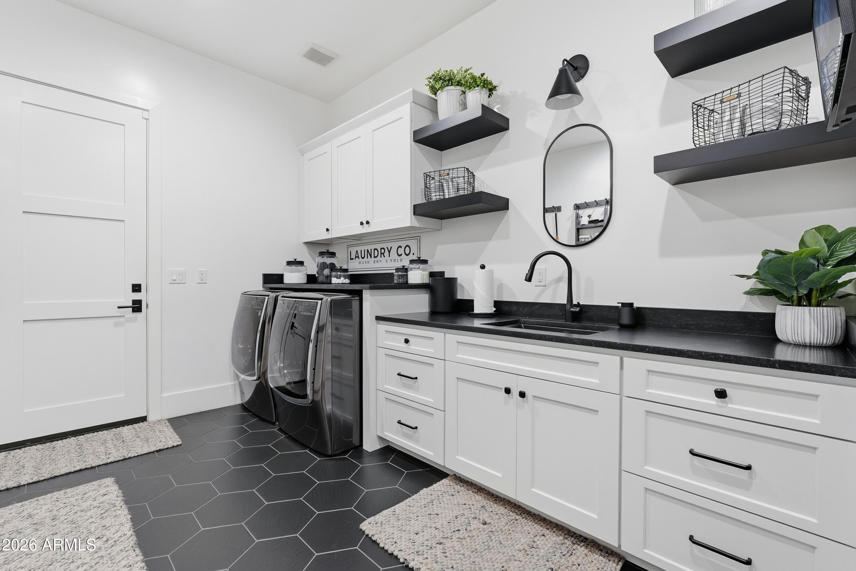 AVALON AT CHANDLER - Residential
