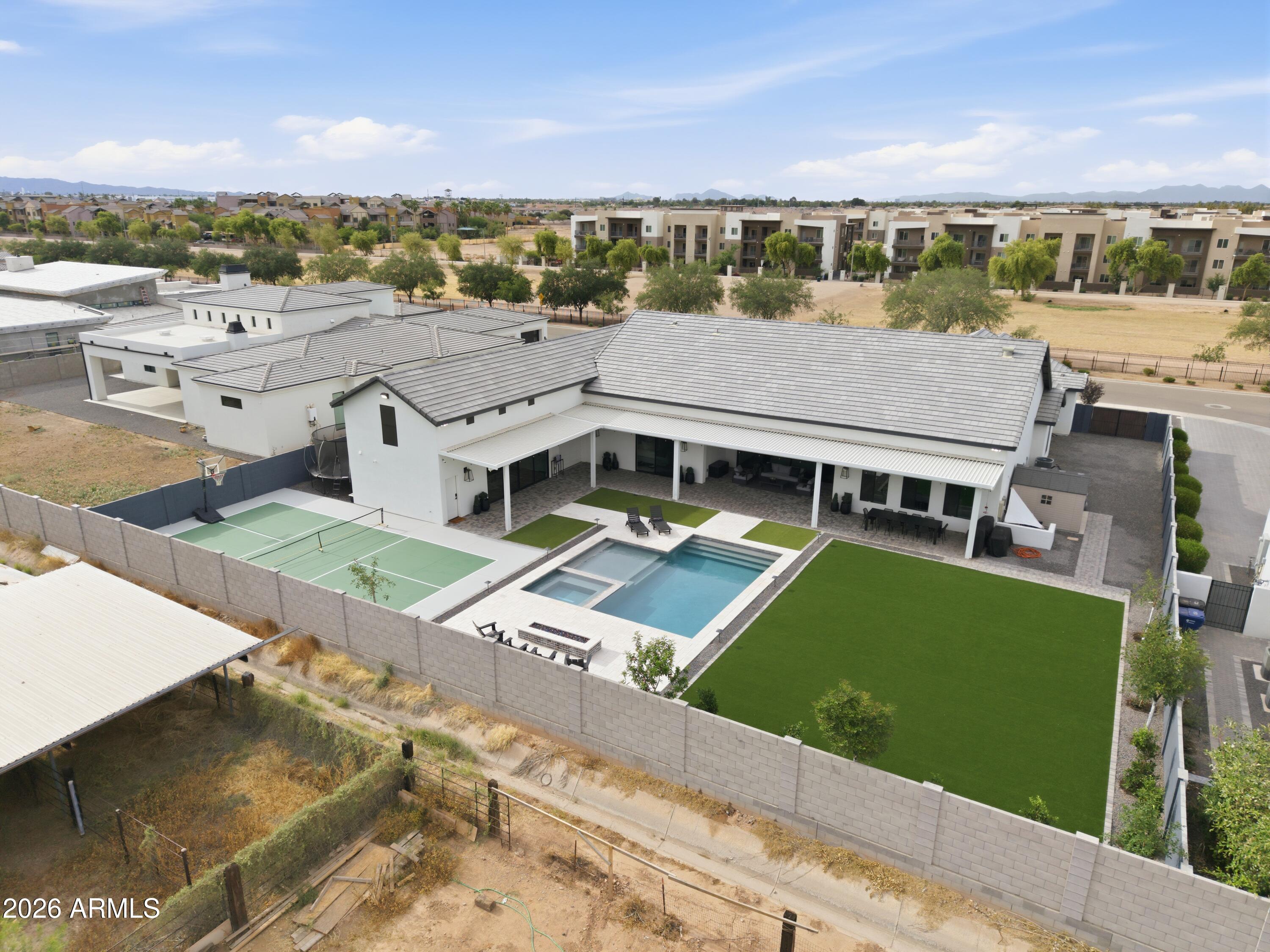 AVALON AT CHANDLER - Residential