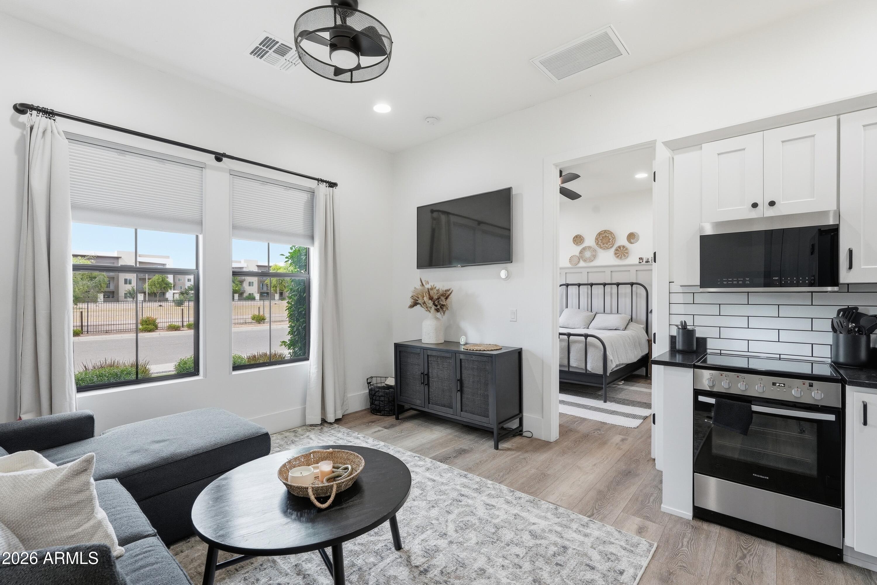 AVALON AT CHANDLER - Residential