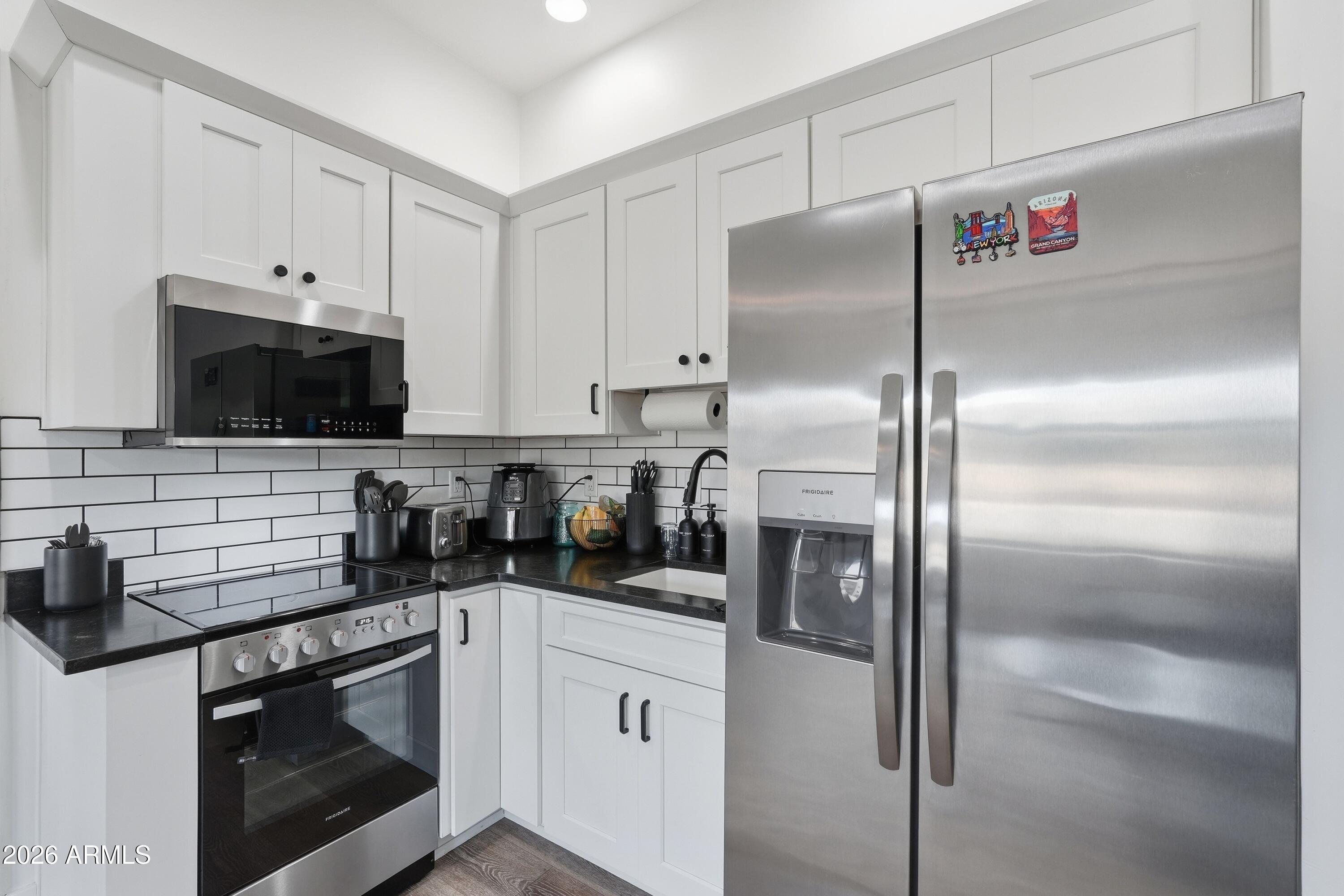 AVALON AT CHANDLER - Residential