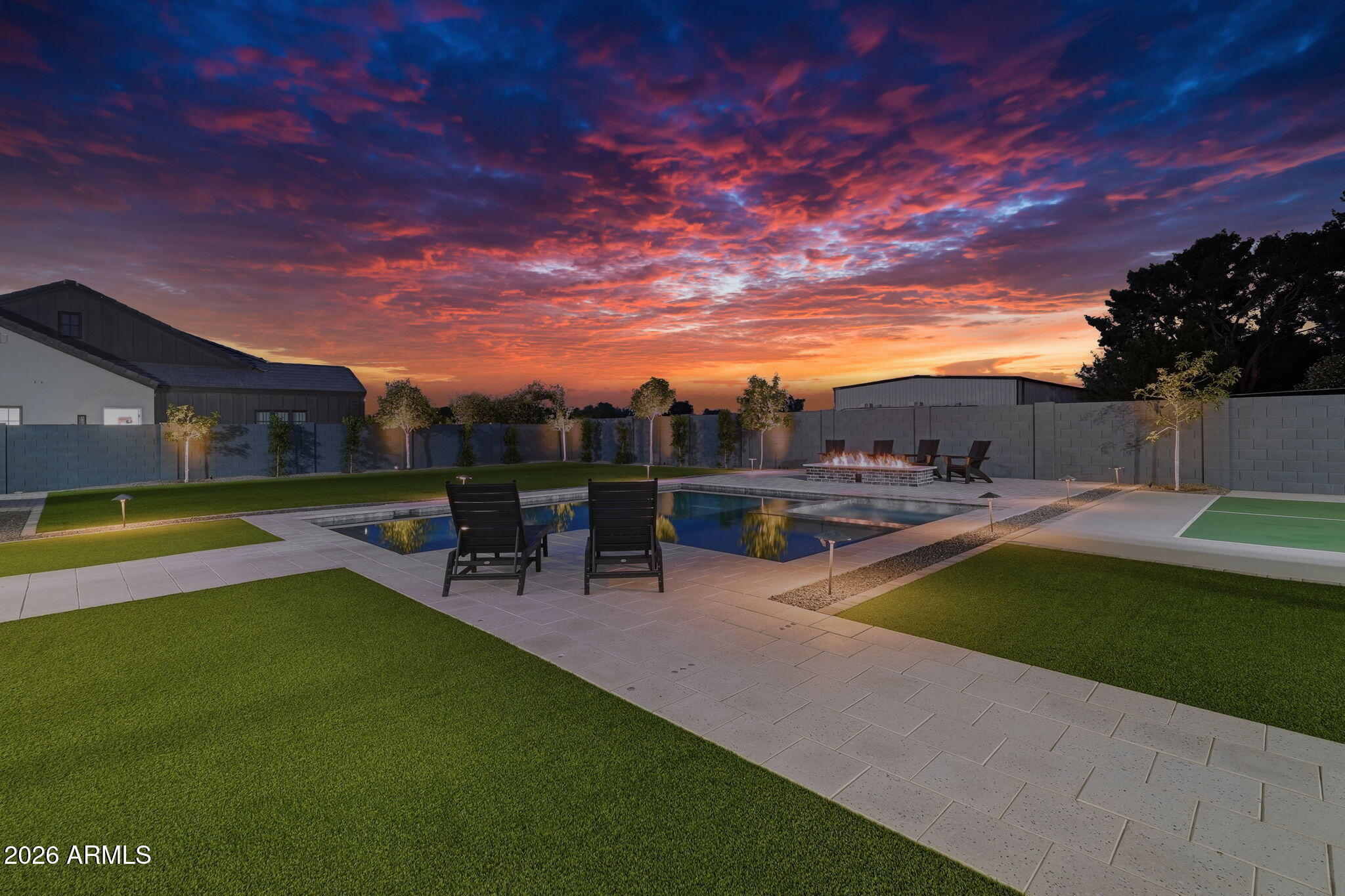 AVALON AT CHANDLER - Residential