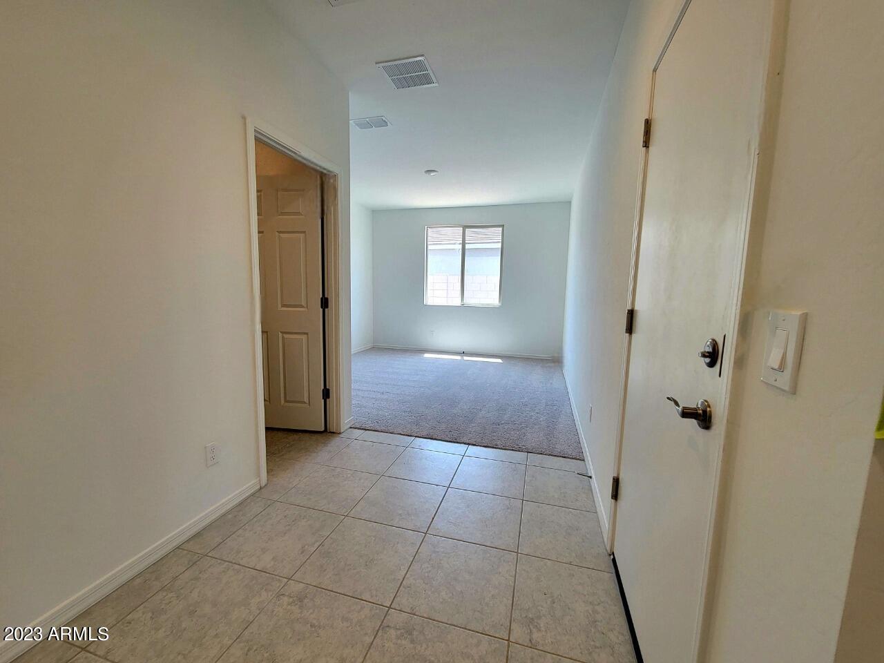 Photo 8 of 24 of 18421 N ALCAZAR Street house