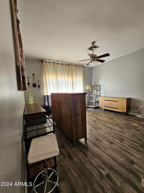 Single Family Residence in Phoenix AZ 16405 39TH Street 4.jpg