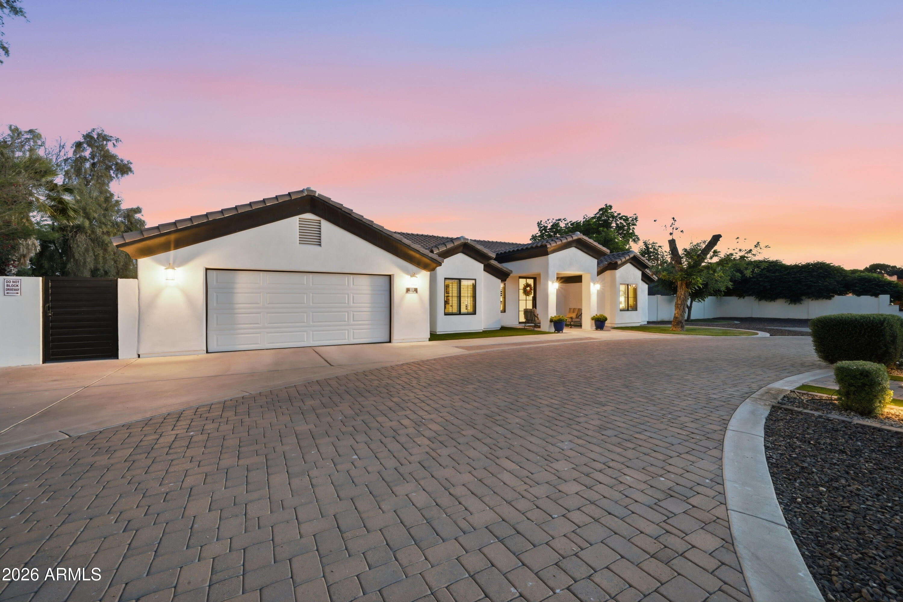 5213 W Dobbins Road