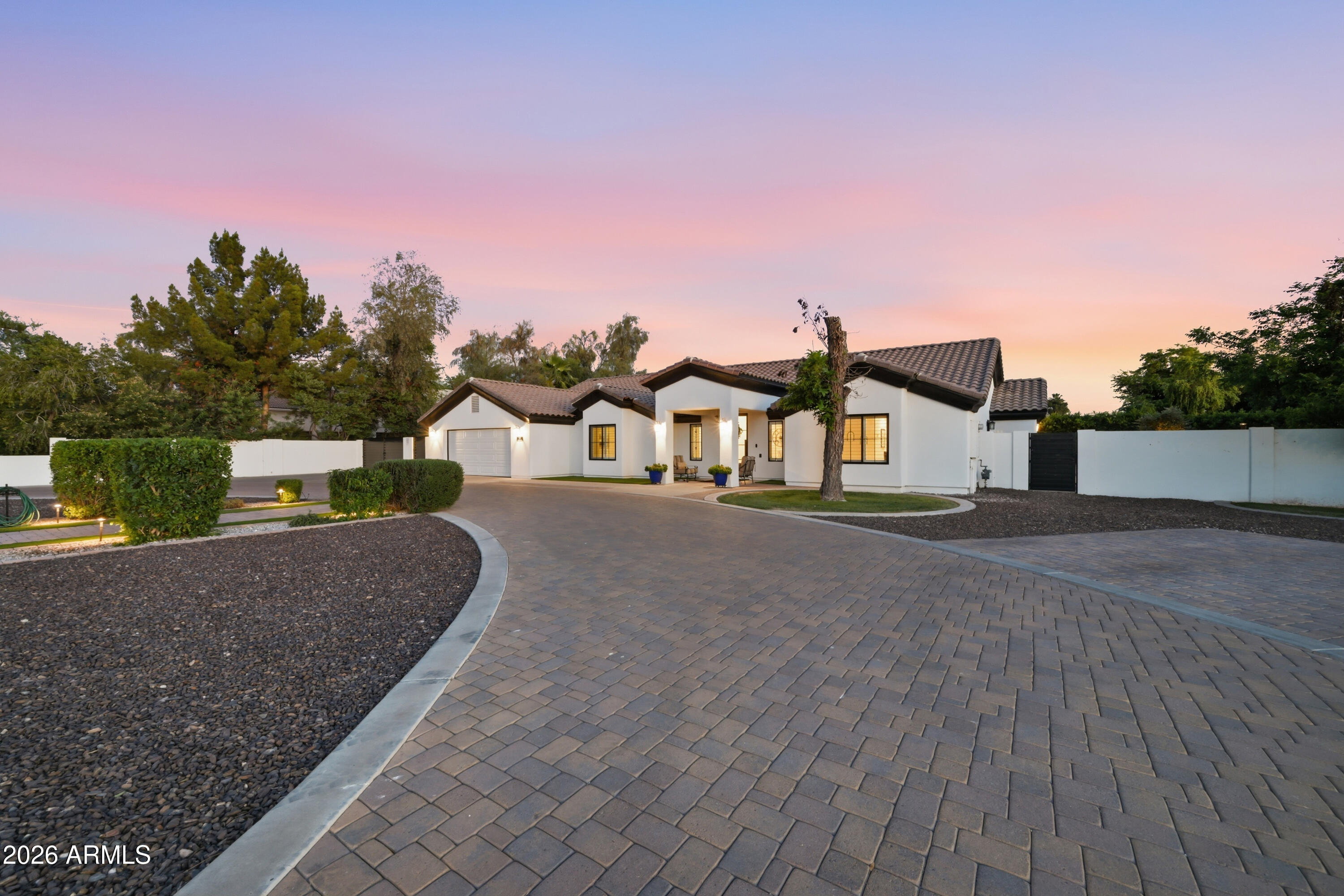 5213 W Dobbins Road