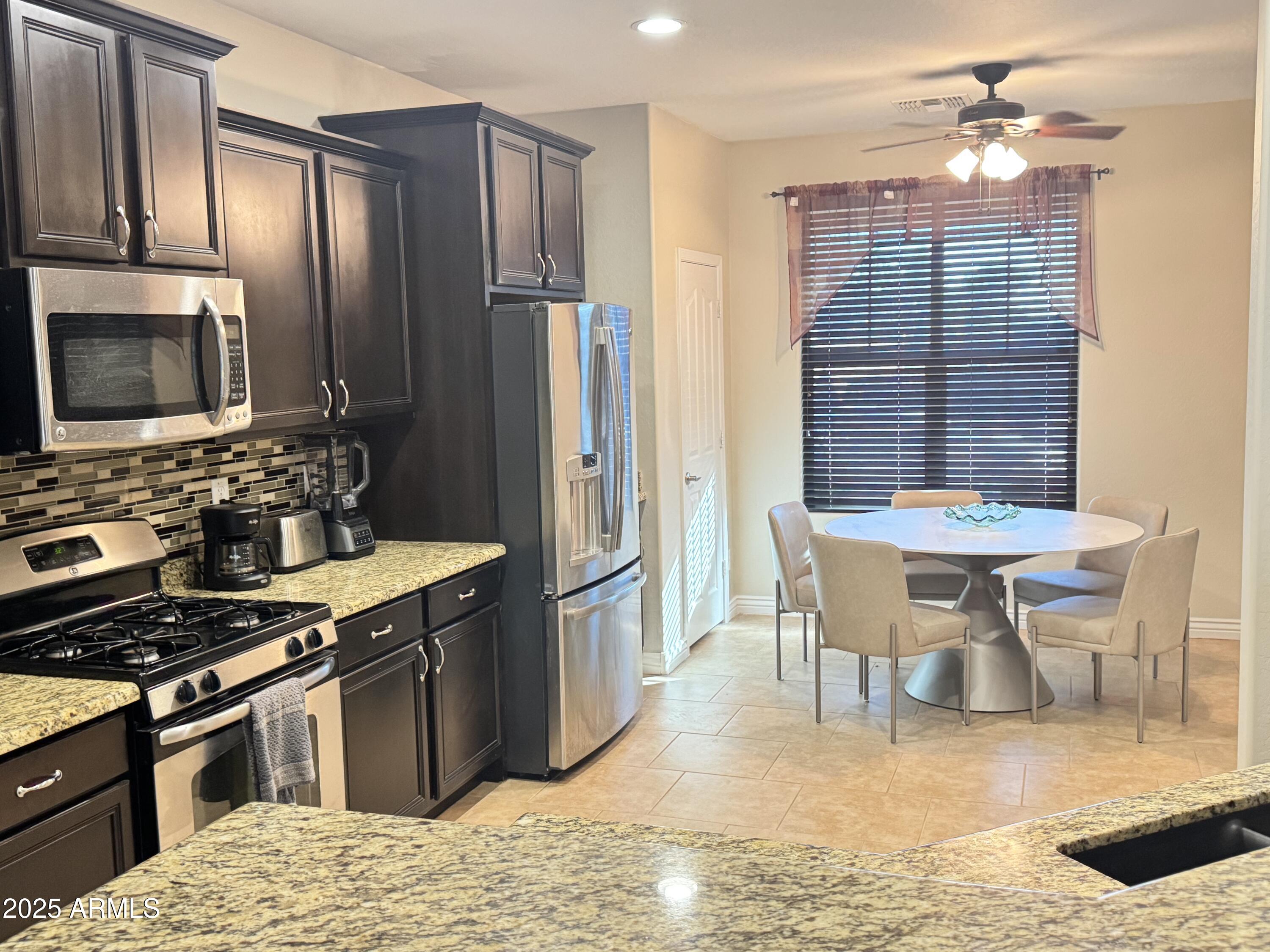 18616 W Illini Street