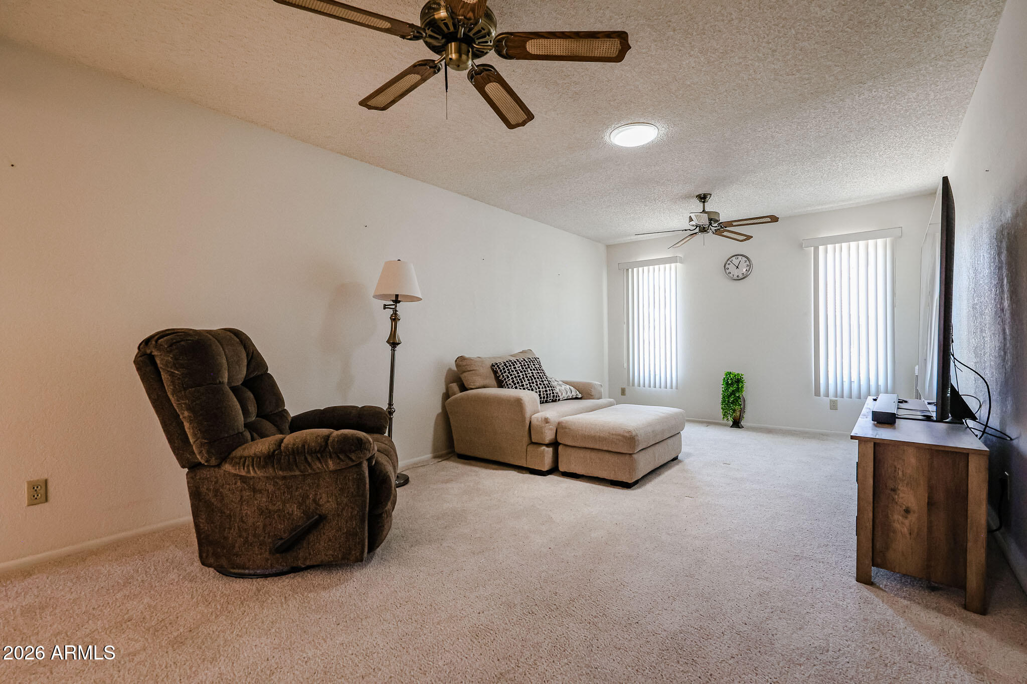 1612 LEISURE WORLD --
