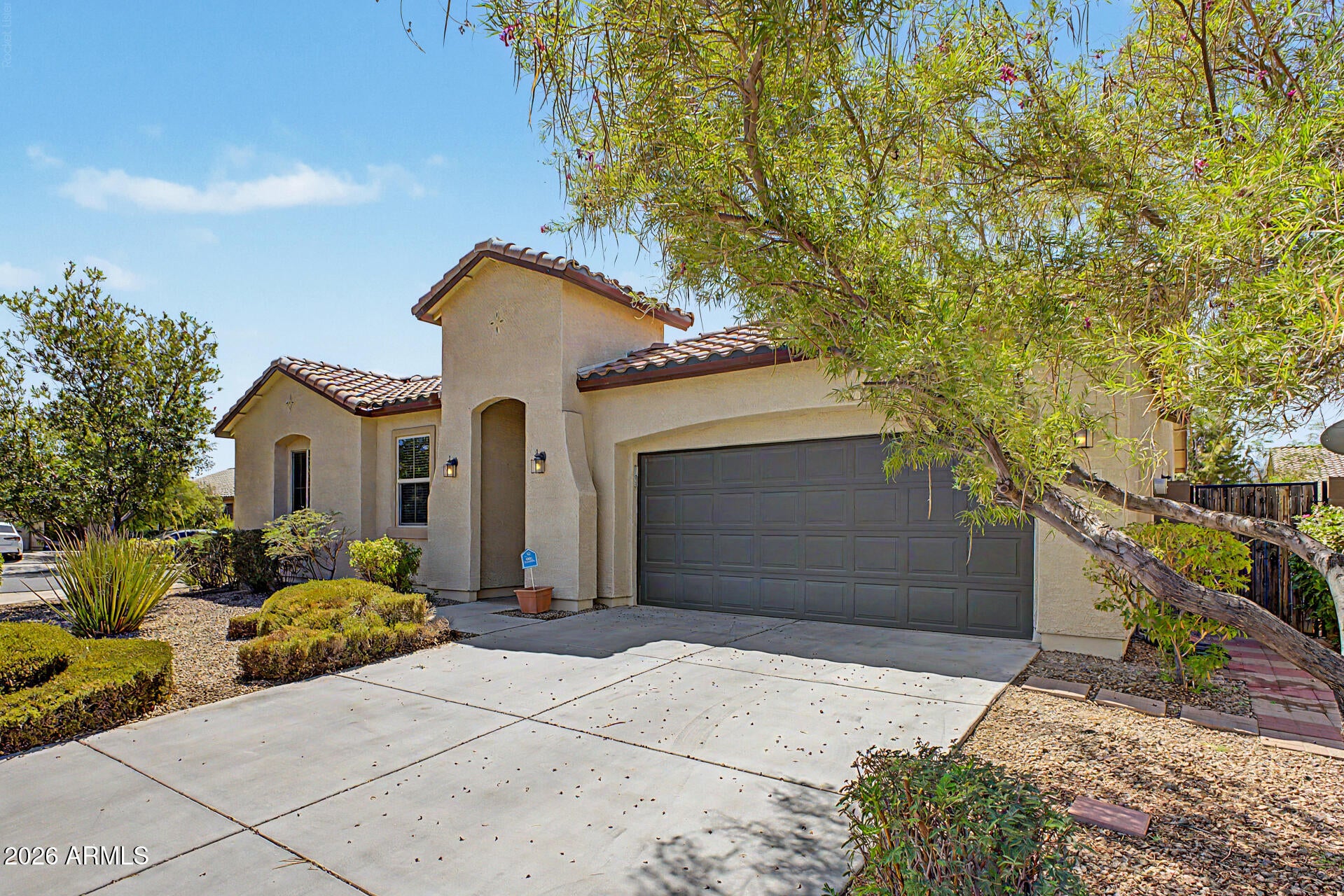 3025 W T RYAN Lane